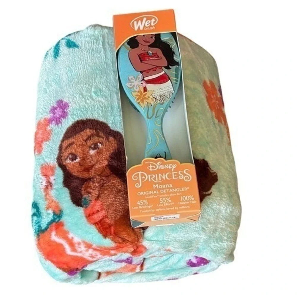 Disney Moana Blanket & Brush Gift Set: The Big One Oversized Throw Wet Brush NEW